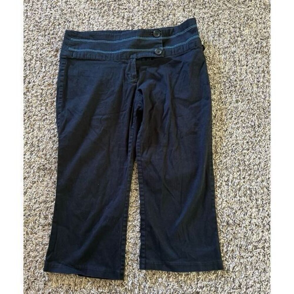 BobbyJ black cotton berumda shorts size 7